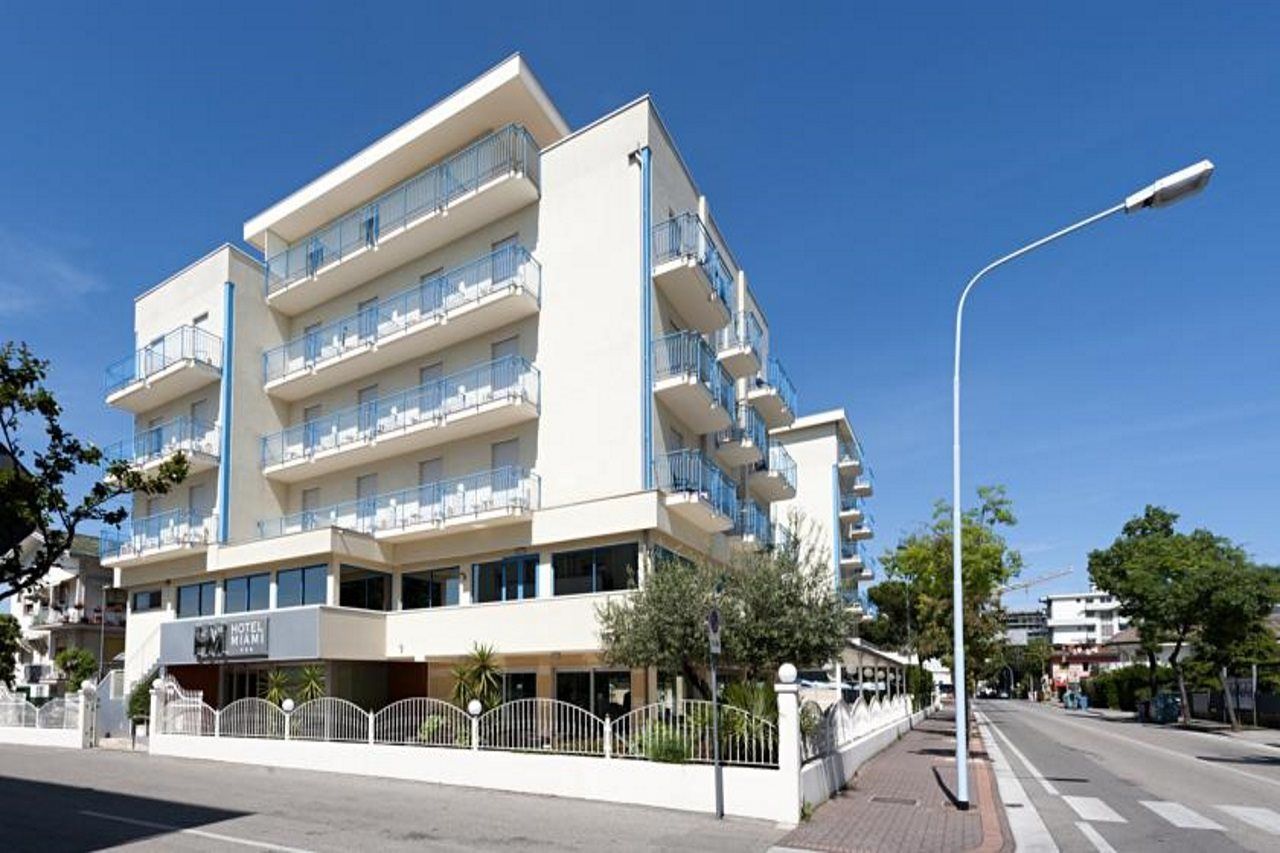 Miami Hotel 3*
