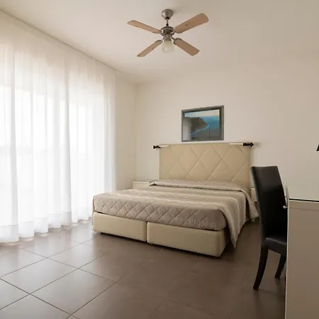 Miami Hotel