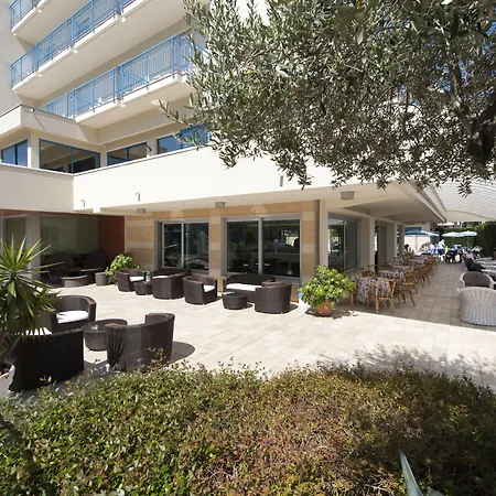 Miami Hotel 3*