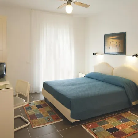 Miami Hotel 3*